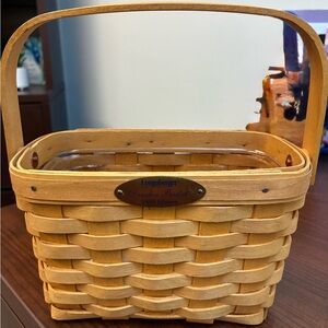 Longaberger 1999 Dresden Basket